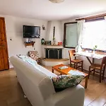 Holiday home Iria's Cosy Traditional House *