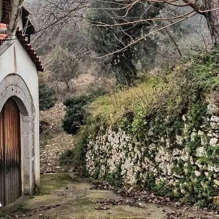 Iria's Cosy House, Bbq, Garden, Indoor Fireplace Holiday home Sparta