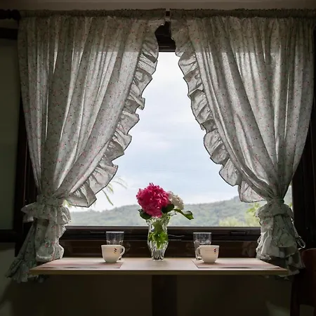 Holiday home Iria's Cosy House, Bbq, Garden, Indoor Fireplace