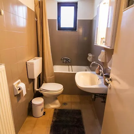 Holiday home Iria's Cosy House, Bbq, Garden, Indoor Fireplace *