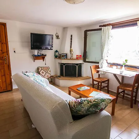 Holiday home Iria's Cosy House, Bbq, Garden, Indoor Fireplace *