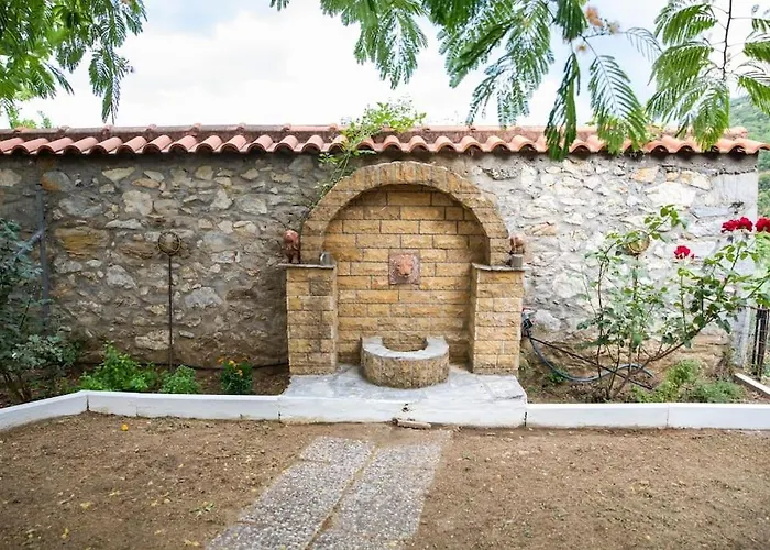 Iria's Cosy Traditional House * Sparta