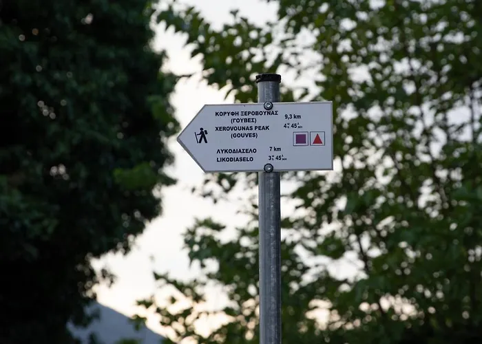 Iria's Cosy Traditional House Feriehus Sparta