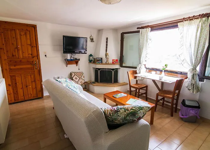 Prázdninový dům Iria's Cosy Traditional House *